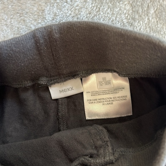 Mexx and Old Navy - 2 piece toddler summer set. Size 12 to 18 months - Picture 6 of 7